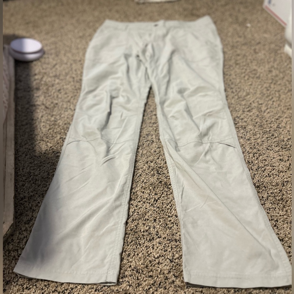 50%off w❤️ Columbia women’s beige hiking pants 14 Long straight leg 109